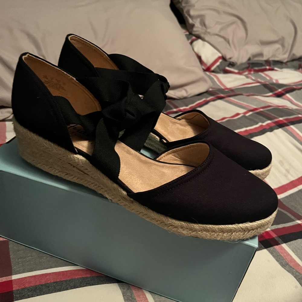 Life stride Black Espadrille Wedge Shoes